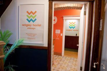 Wrigley Hostel   Chicago