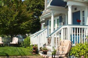 An English Garden Bed & Breakfast