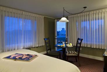 Bed and Breakfast The Foxberry Inn