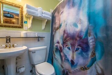 هتل Adventure Suites