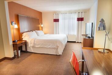 فندق Four Points By Sheraton Columbus Polaris
