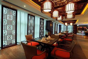 هتل Gloria Resorts Jingdezhen Xishan Lake