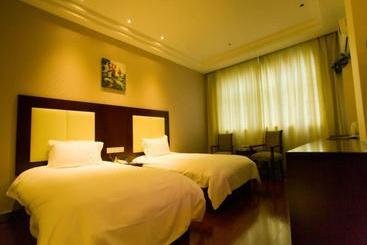 هتل Greentree Inn Lanzhou Jingning Road Express