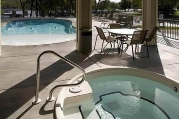 هتل Port Of Kimberling Marina & Resort