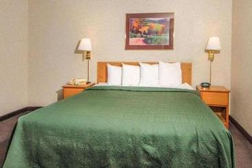 هتل Quality Suites San Diego Otay Mesa