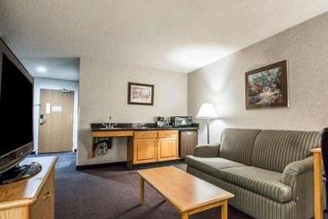 هتل Quality Suites San Diego Otay Mesa