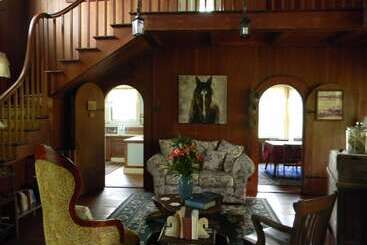 Maureen S Bed & Breakfast