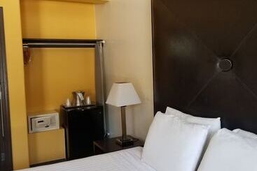 مُتل Casa Bella Inn Downtown La
