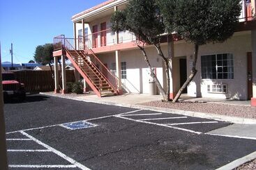 مُتل Lodge On The River