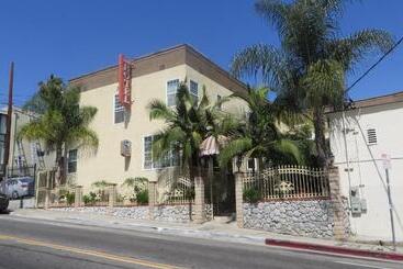 Trylon Hotel Hollywood