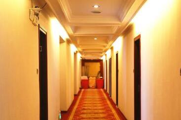 هتل Greentree Alliance Shiyan Middle Beijing Road Jinling International