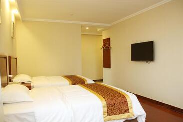 هتل Greentree Inn Liaoning Chaoyang City Chaoyang Street Fangzhi Road Express