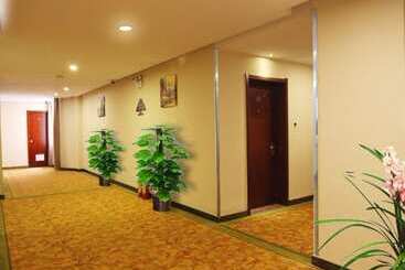 هتل Greentree Inn Guangxi Yulin Jincheng Commercial Building Shell