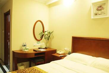 هتل Greentree Inn Guangxi Yulin Jincheng Commercial Building Shell