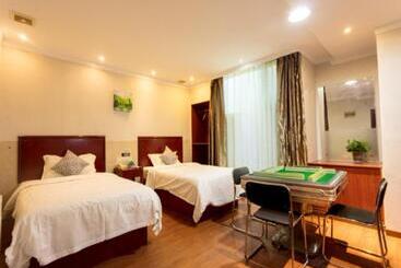 هتل Greentree Inn Hebei Zhangjiakou Jinding Ci’er Mountain Road Business