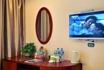 هتل Greentree Inn Hebei Zhangjiakou Jinding Ci’er Mountain Road Business
