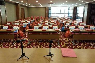 هتل Greentree Inn Huzhou South Street Chaoyin Bridge Business