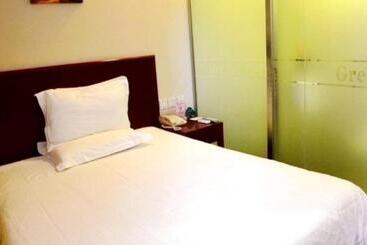 هتل Greentree Inn Langfang Guangyang District Guangyang Road City Government Express