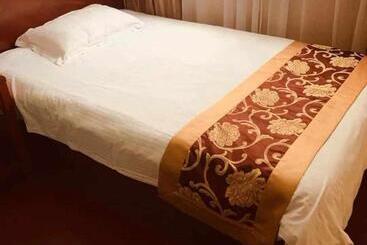 هتل Greentree Inn Shanghai Gongfu New Village Subway Station Express