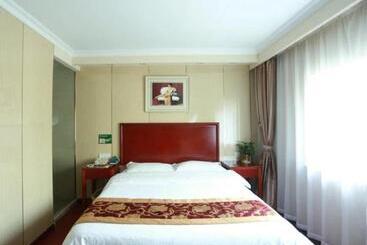 هتل Greentree Inn Shanghai Gongfu New Village Subway Station Express