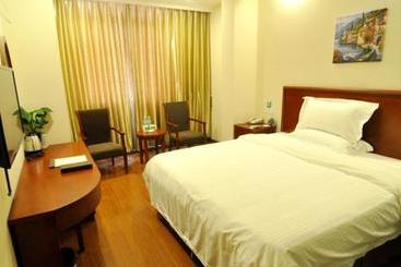 هتل Greentree Inn Shanghai South Jiangyang Road South Changjiang Road Express