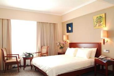 هتل Greentree Inn Tianjin Hedong Daqiao Avenue Express