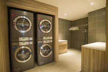 Hanting Hotel Kaifeng Songcheng Road