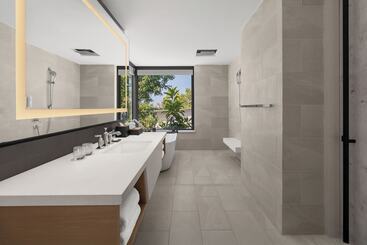 هتل Perhentian Marriott Resort & Spa