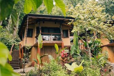 هتل Selva Armonia