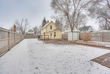 Charming Minneapolis Home W/ Deck, 5 Mi To Central