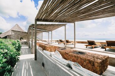 هتل Bamboo Zanzibar