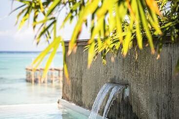 هتل Bamboo Zanzibar