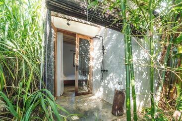 هتل Bamboo Zanzibar