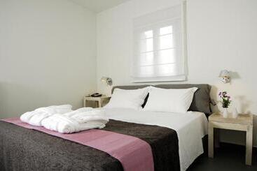 هتل Filoxenia Apartments