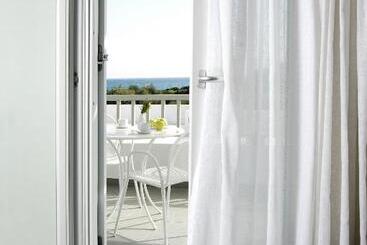 هتل Filoxenia Apartments