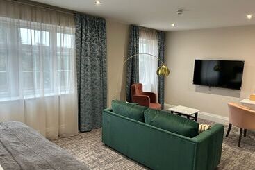 هتل Thehillbrooksherborne