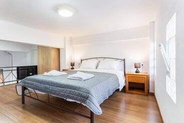 Neva S Apartment S In Center Chania 1 & 2