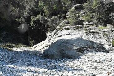 Ovrios Stone House Pelion