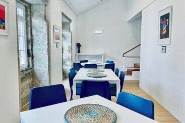 Partenope Hostel And Suites