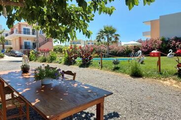 Socrate S Apartment S With Share Pool