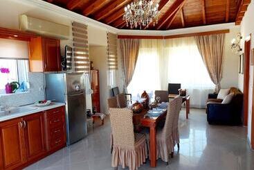 Socrate S Apartment S With Share Pool