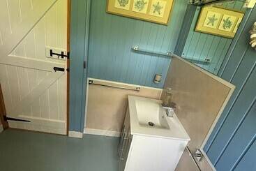 11 Tan Y Coed Woodland Lodge