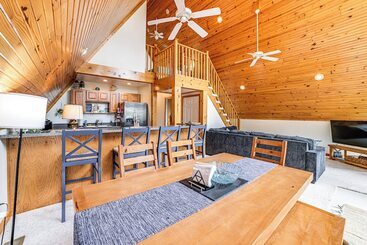 קוטג'' A Frame Cadiz Cabin On Lake Barkley W/ Boat Dock!