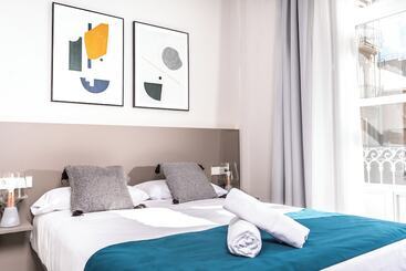 Apartamentos Turísticos Plaza Del Rey