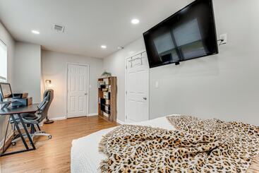 Charming Atlanta Home W/ Yard ~ 7 Mi To Downtown!