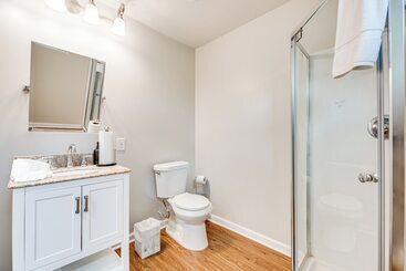 Charming Atlanta Home W/ Yard ~ 7 Mi To Downtown!