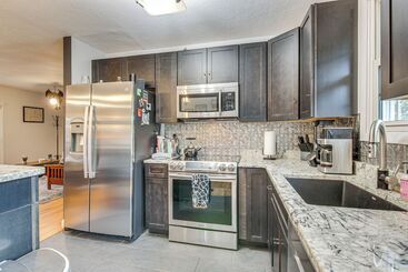 Chic Asheville House W/ Koi Pond: 5 Mi To Downtown