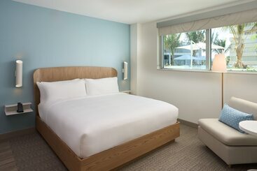 هتل Element Melbourne Oceanfront