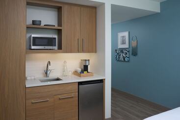 هتل Element Melbourne Oceanfront