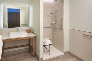 هتل Element Melbourne Oceanfront